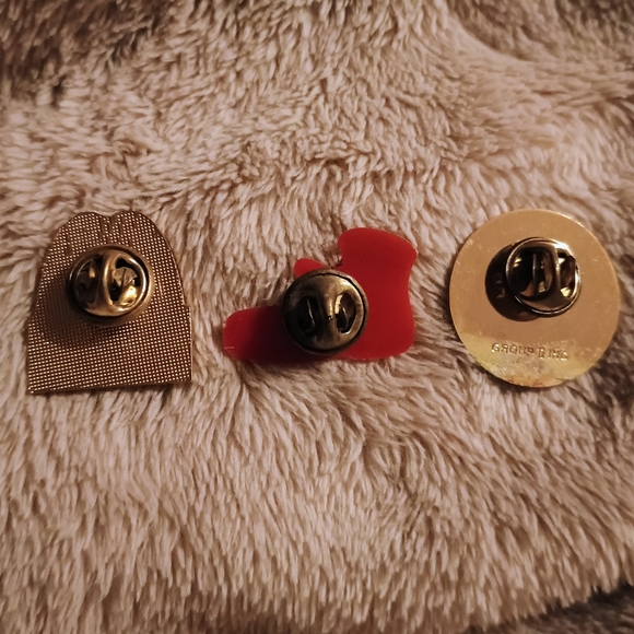 Vintage McDonald's Pins - Picture 5 of 5